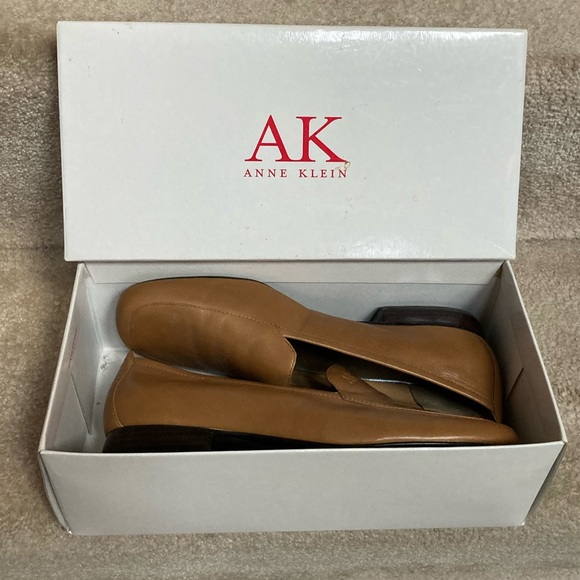Anne Klein Leather Shoes - Picture 5 of 7